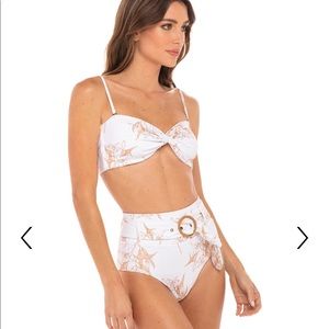 NWT Quinn top in white lily Revel Rey